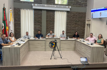 Câmara de Vereadores de Arvorezinha realiza sessão extraordinária em 24/02/2025
