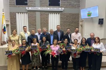 9 MULHERES ARVOREZINHENSES FORAM HOMENAGEADAS EM SESSÃO SOLENE, HOMENAGEM AO DIA INTERNACIONAL DA MULHER