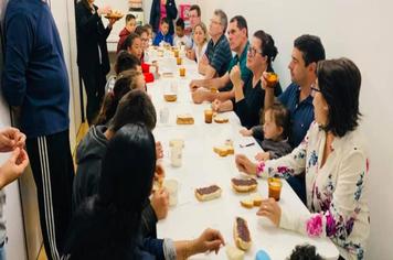 VEREADORES PARTICIPAM DE CAFÉ DA MANHÃ NA APAE