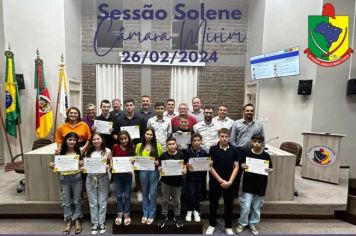 PRIMEIRA CÂMARA MIRIM TOMOU POSSE EM SESSÃO SOLENE