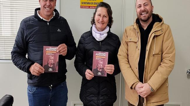 ASSESSOR PARLAMENTAR DA DEPUTADA ZILÁ MARIA BREITENBACH ESTEVE NO MUNICÍPIO